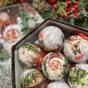 Комплект Kоледни топки - Подаръчна кутия - 7бр